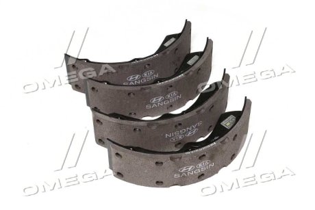 Колодки гальмівні задні барабанні Hyundai HD250/350 -98/HD45/HD46/HD65/HD72/HD78 04- (вир-во Mobis) Hyundai/Kia/Mobis 5830545A53