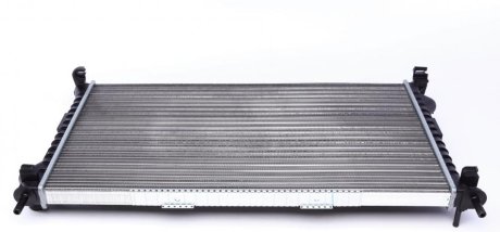 Радиатор охолодження двигуна Ford Transit Connect 1.8TDCI 02-13 MAHLE / KNECHT CR1196000P (фото 1)