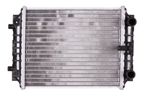 Радиатор охолодження двигуна NISSENS 60351 (фото 1)