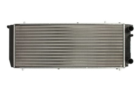 Радиатор охолодження AUDI 100 (C3) (82-) 1.8 (вир-во) NISSENS 604201