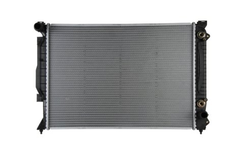 Радиатор охолодження AUDI A6/S6 (C5) (01-) 2.5 TDi AT (вир-во) NISSENS 60423A