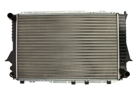 Радиатор охолодження AUDI 100/A6 (C4) (вир-во) NISSENS 60459