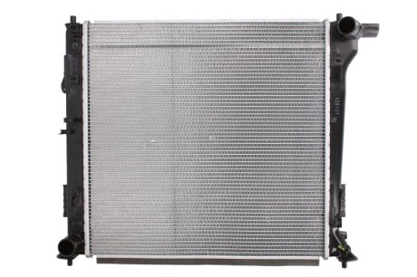 Радиатор системи охолодження NISSENS 606098