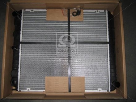 Радиатор охолодження VOLVO 740/760/940 MT 82-96 (вир-во) NISSENS 65545A (фото 1)