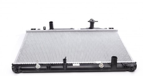 Радиатор охолодження двигуна NRF 53587 (фото 1)