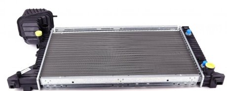 Радиатор охолодження двигуна NRF 55349A (фото 1)