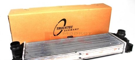 Радіатор интеркуллера TRUCKTEC 0240258 (фото 1)