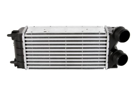 Радиатор інтеркулера Citroen Berlingo/Peugeot Part Valeo 818226